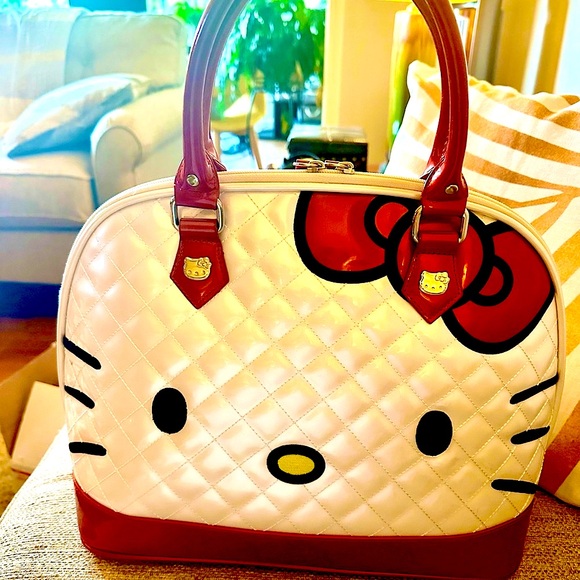Collector’s HELLO KITTY DOMED SATCHEL by San Rio MADE  2013 New Vintage Bag! - Picture 2 of 16